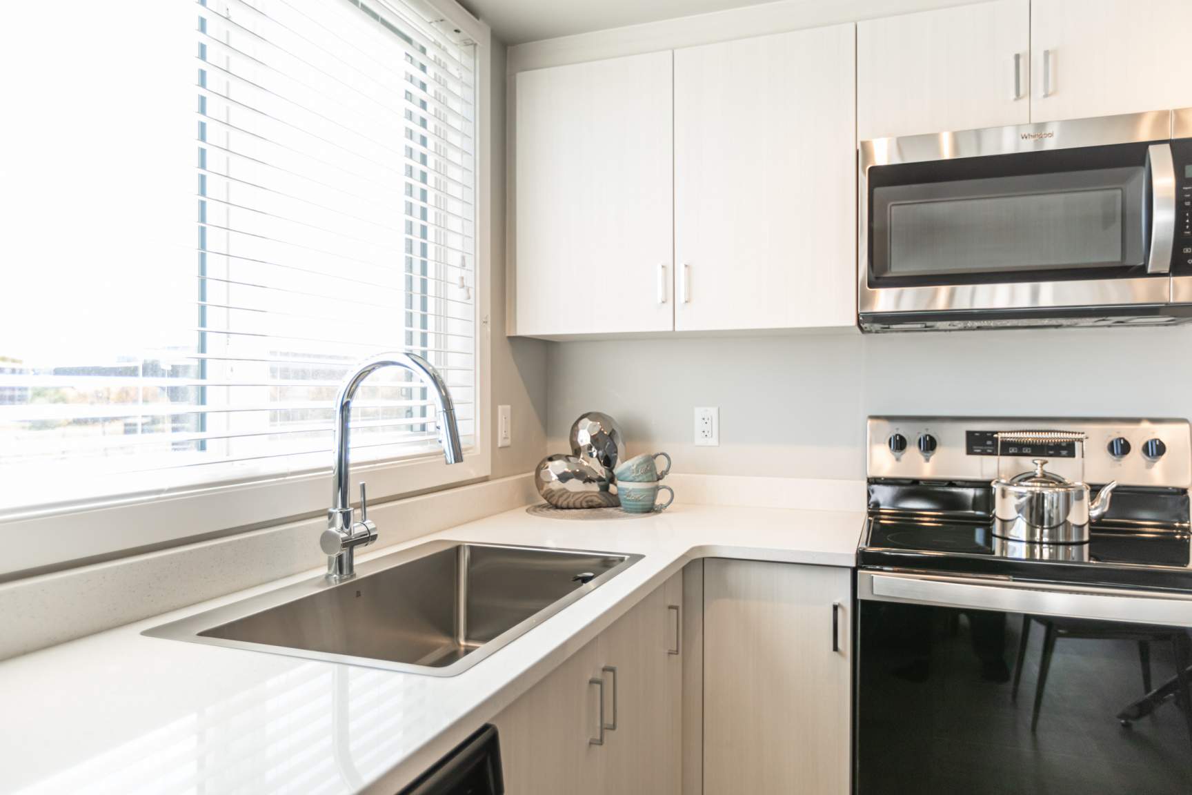 Element Townhomes in West Transcona - Photo 7