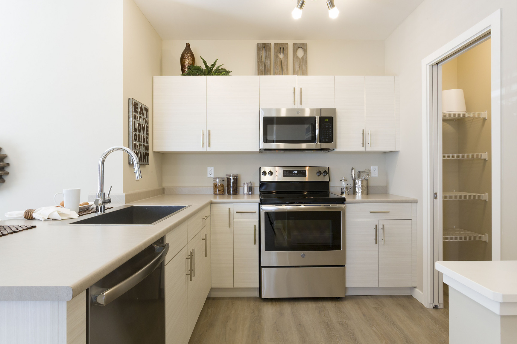 Element Townhomes on Eaglewood - Photo 15