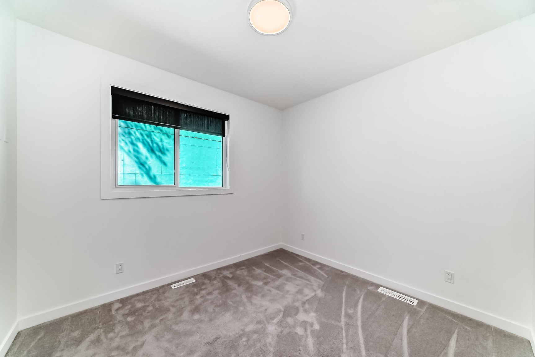 7724- 105 Avenue, Main - Photo 35