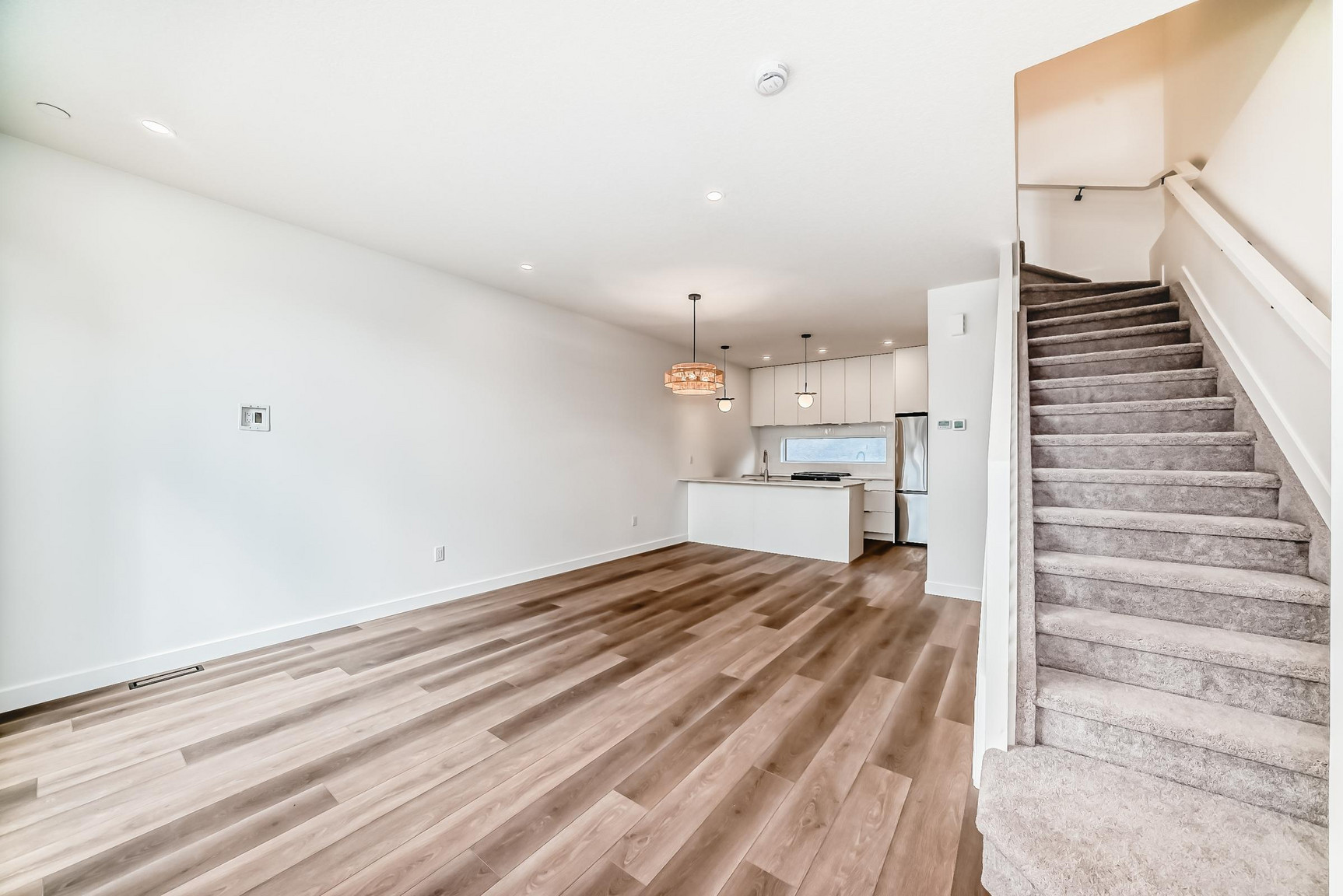 11109 - 11111  51 Street - Photo 5