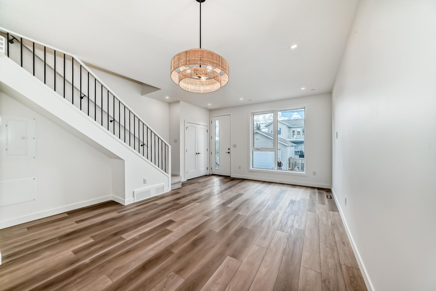 11109 - 11111  51 Street - Photo 16