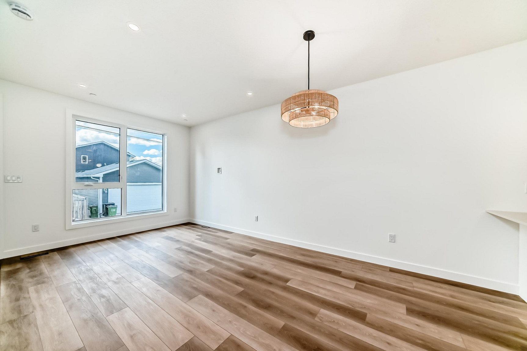 11109 - 11111  51 Street - Photo 17