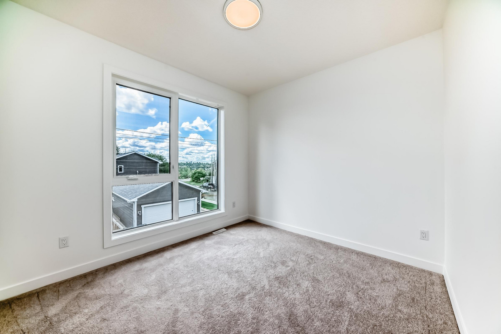 11109 - 11111  51 Street - Photo 28