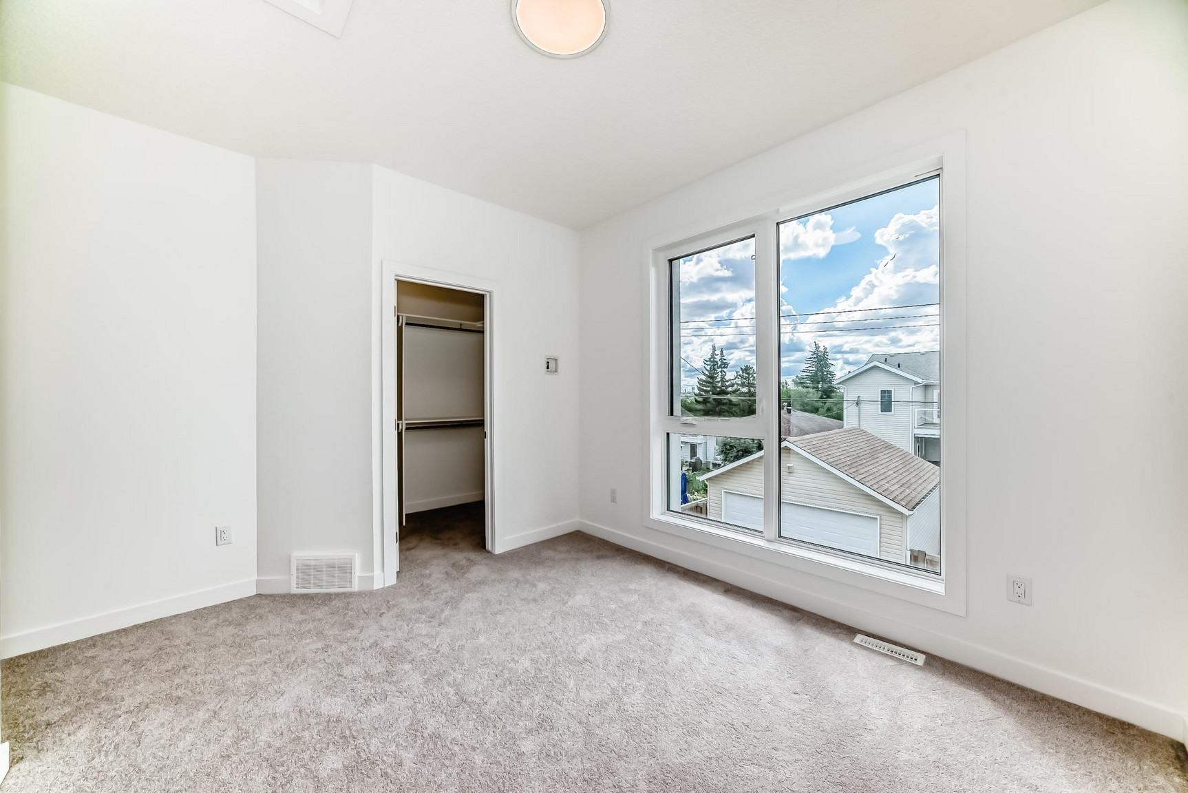 11109 - 11111  51 Street - Photo 29