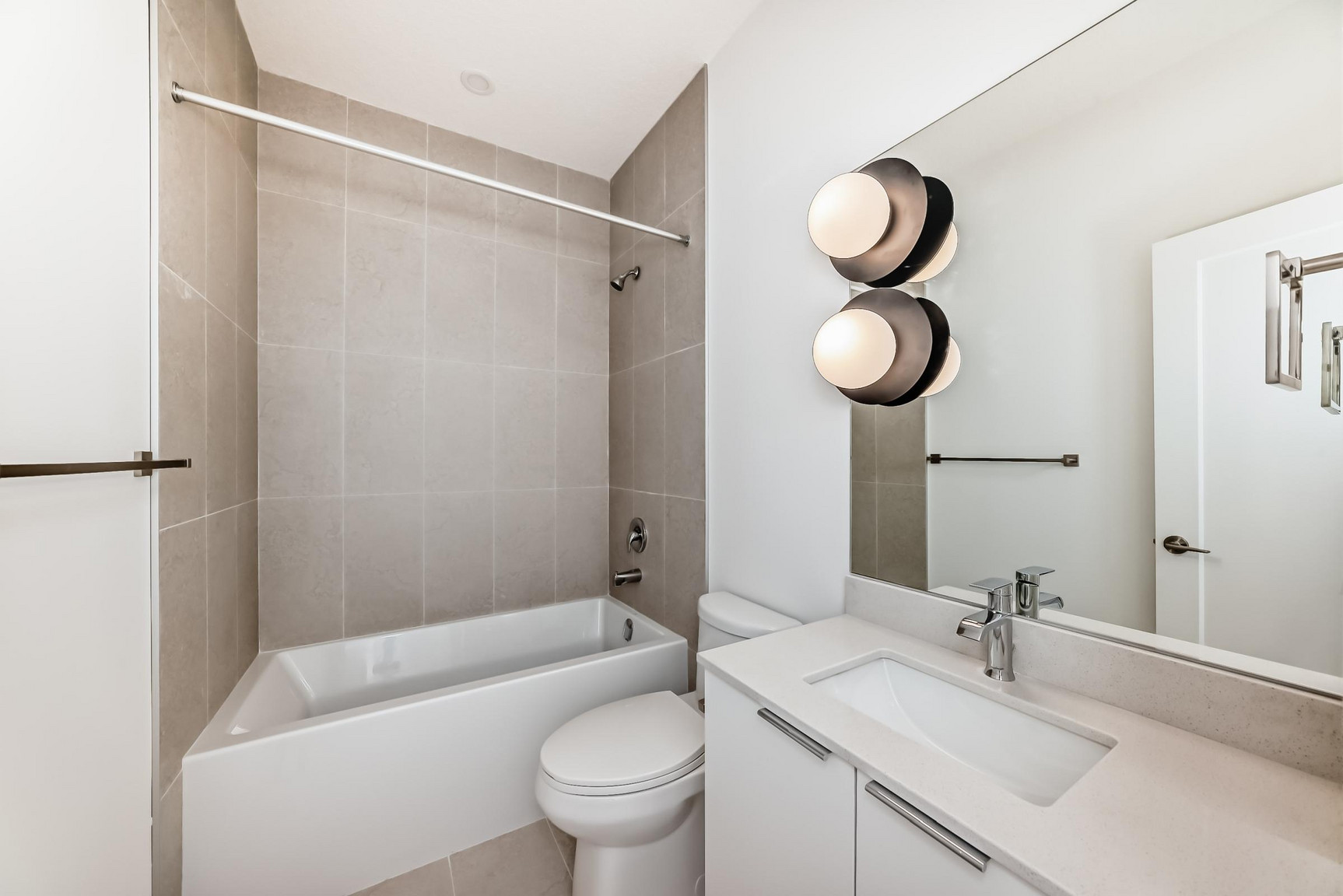 11109 - 11111  51 Street - Photo 34