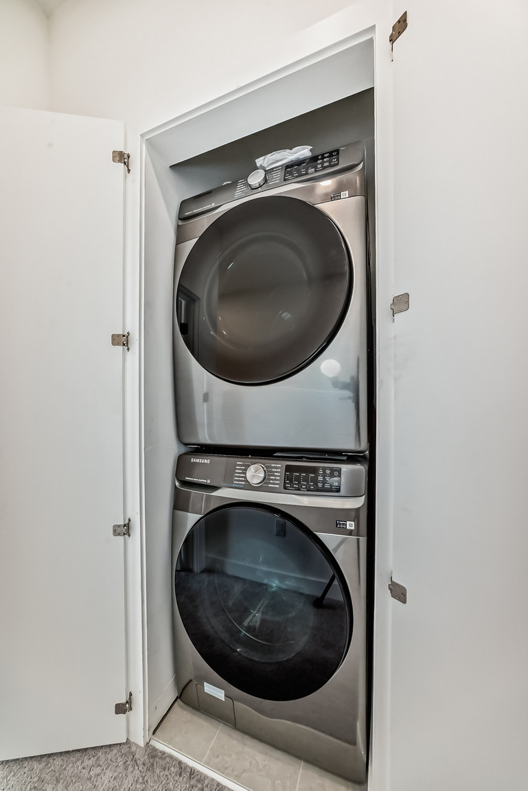 11109 - 11111  51 Street - Photo 37