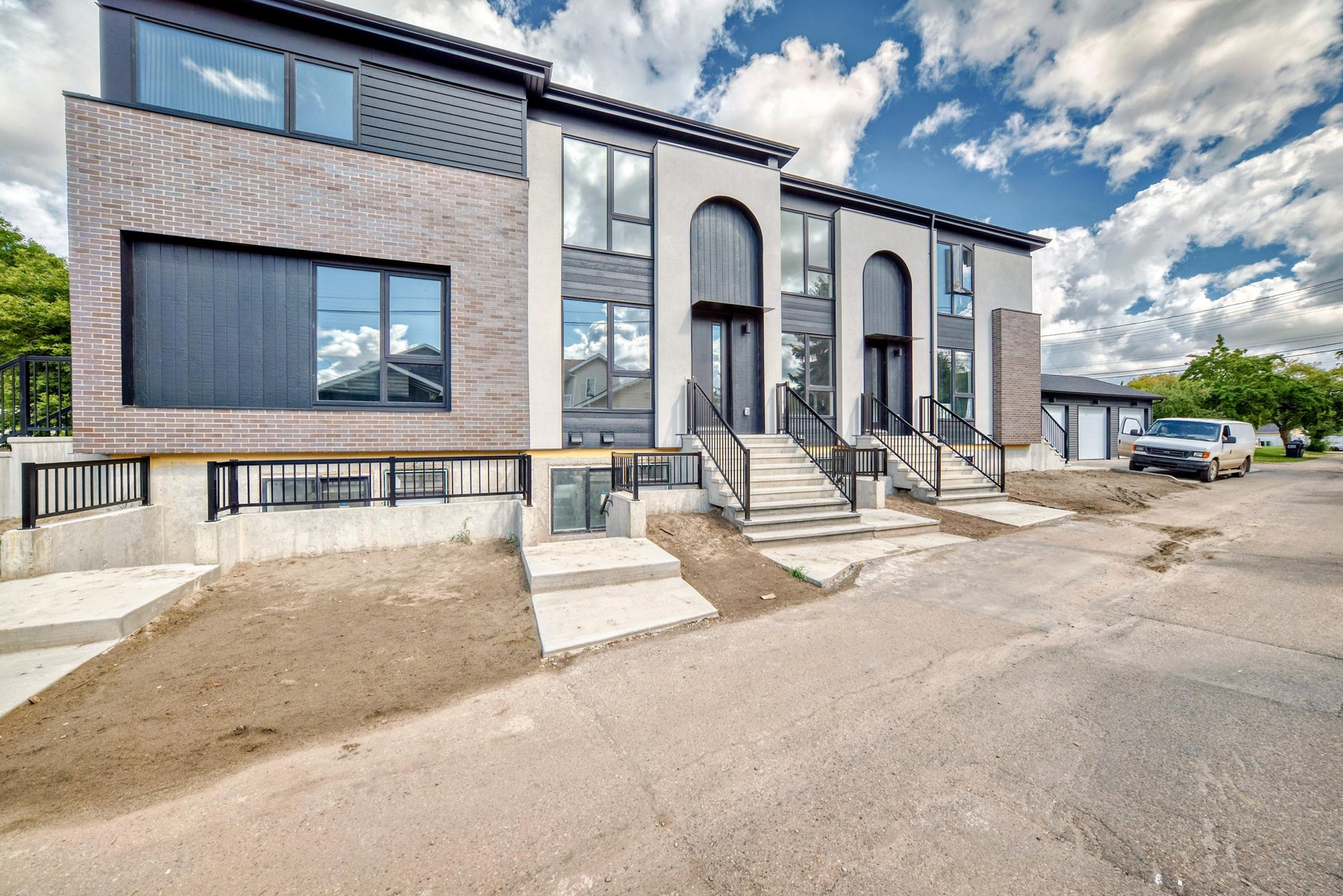 11109 - 11111  51 Street
