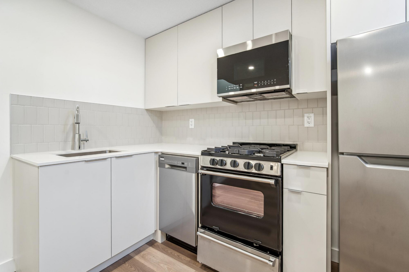 9005 - 9017 93 Street - Photo 47