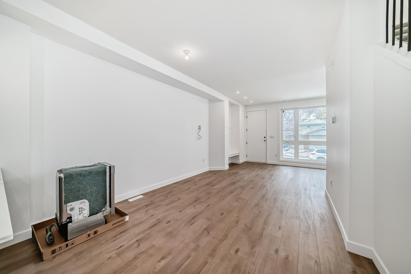 9005 - 9017 93 Street - Photo 9