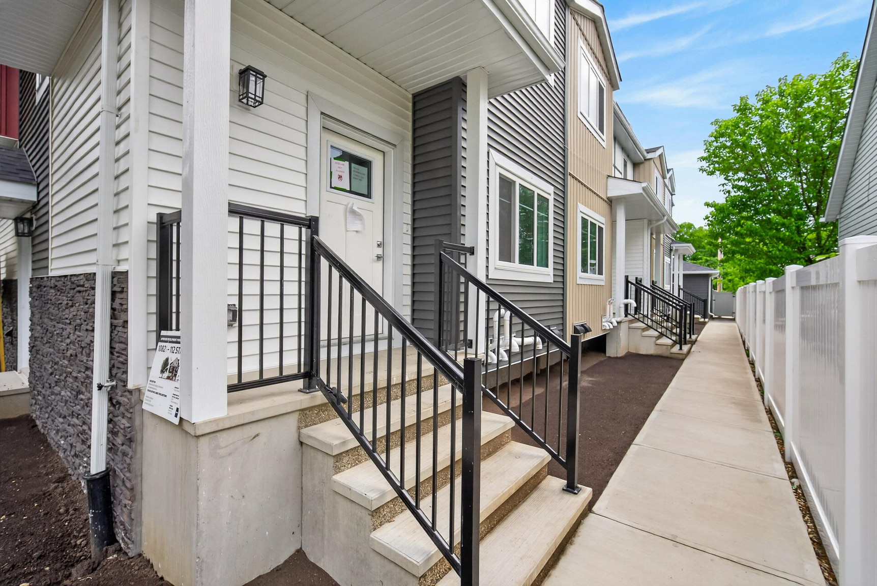 10821 112 Street Northwest - Photo 2