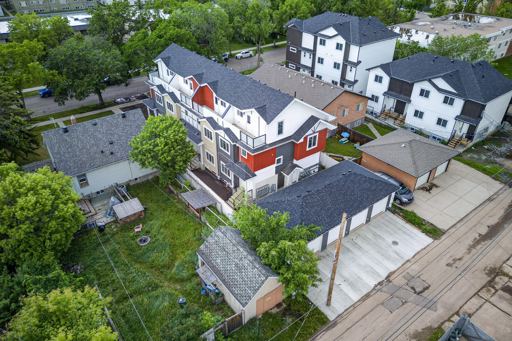 10821 112 Street Northwest - Photo 7