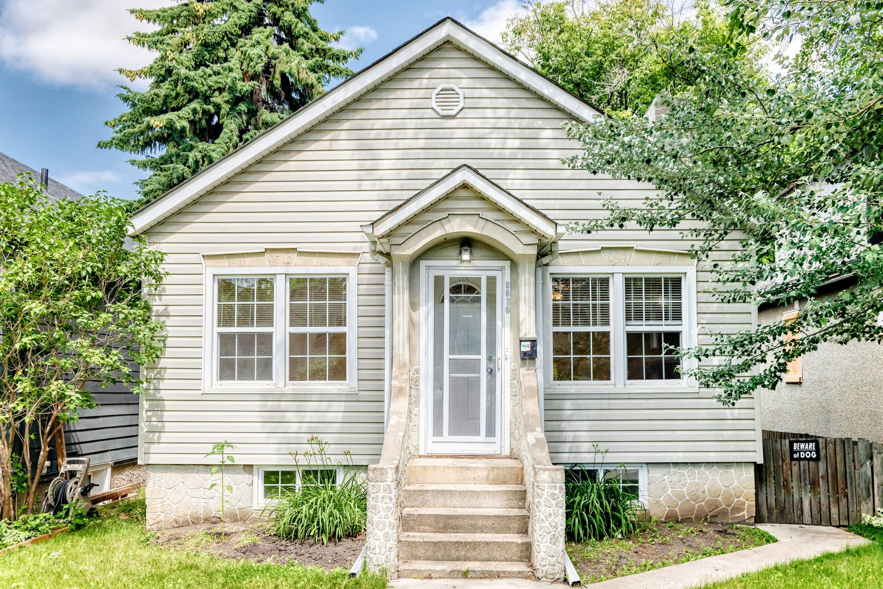 9830 78 Avenue - Photo 2