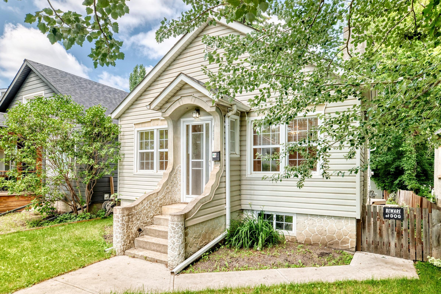 9830 78 Avenue - Photo 3