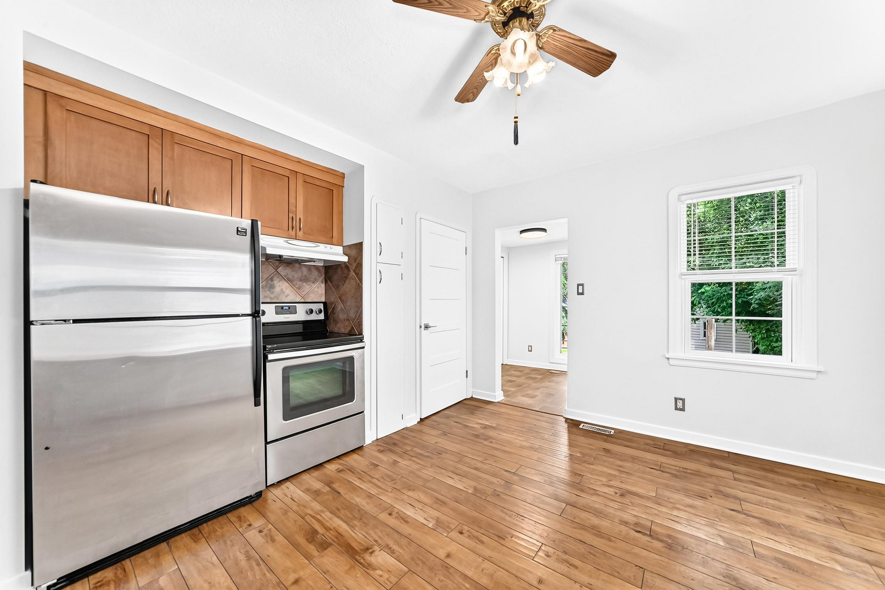 9830 78 Avenue - Photo 6