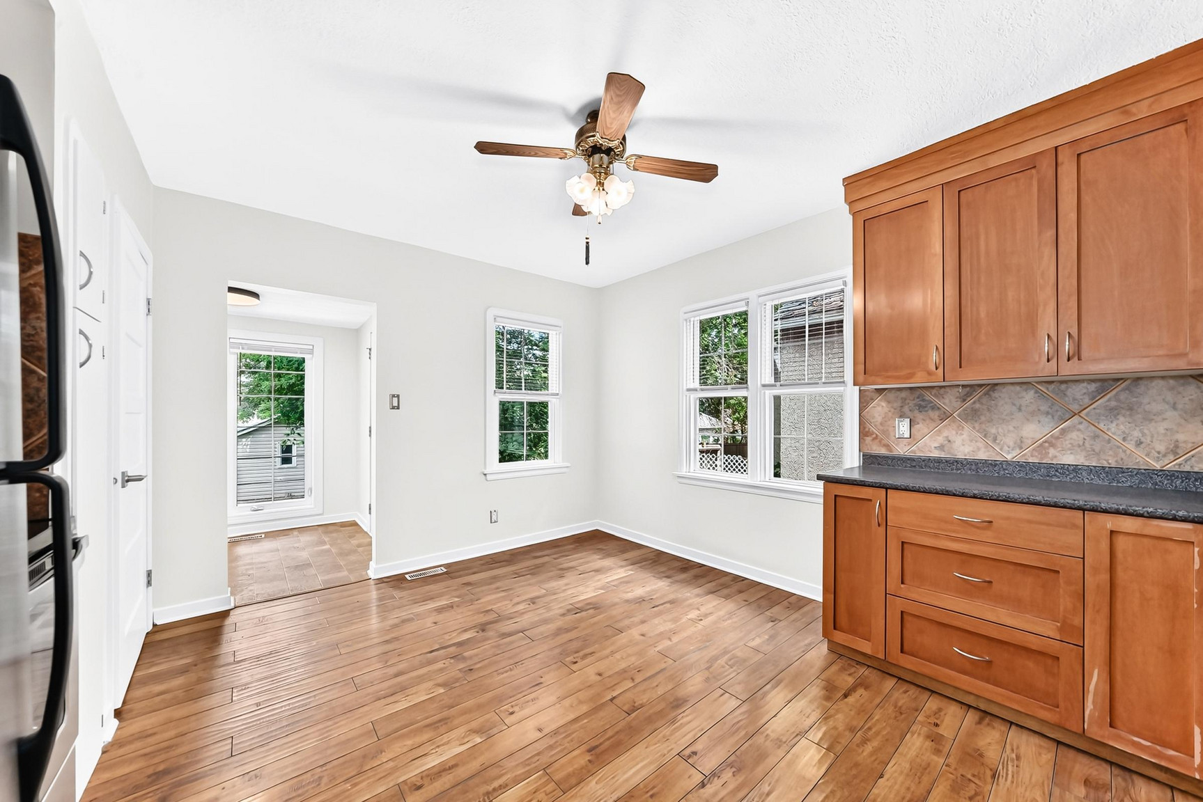 9830 78 Avenue - Photo 7