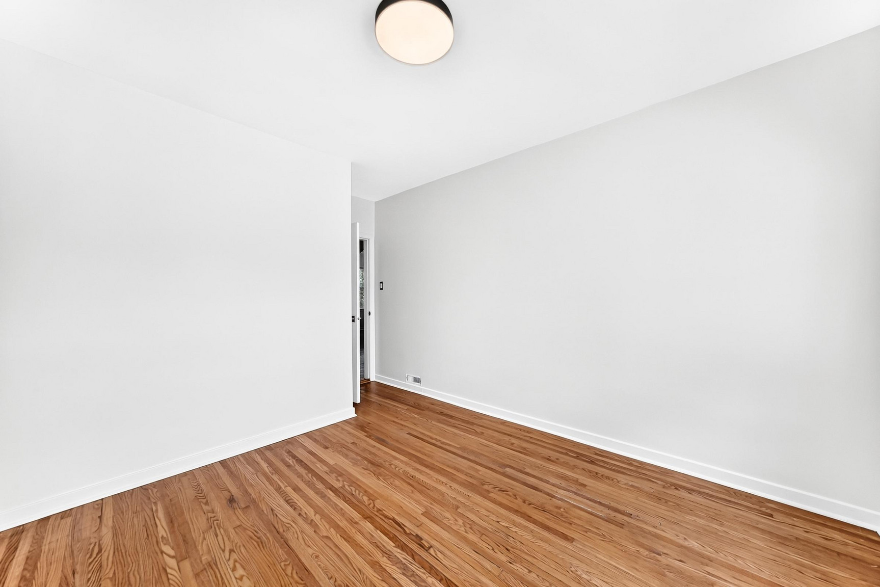 9830 78 Avenue - Photo 16