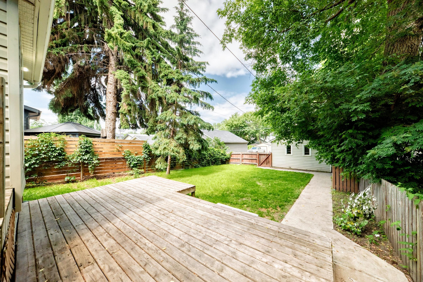 9830 78 Avenue - Photo 32