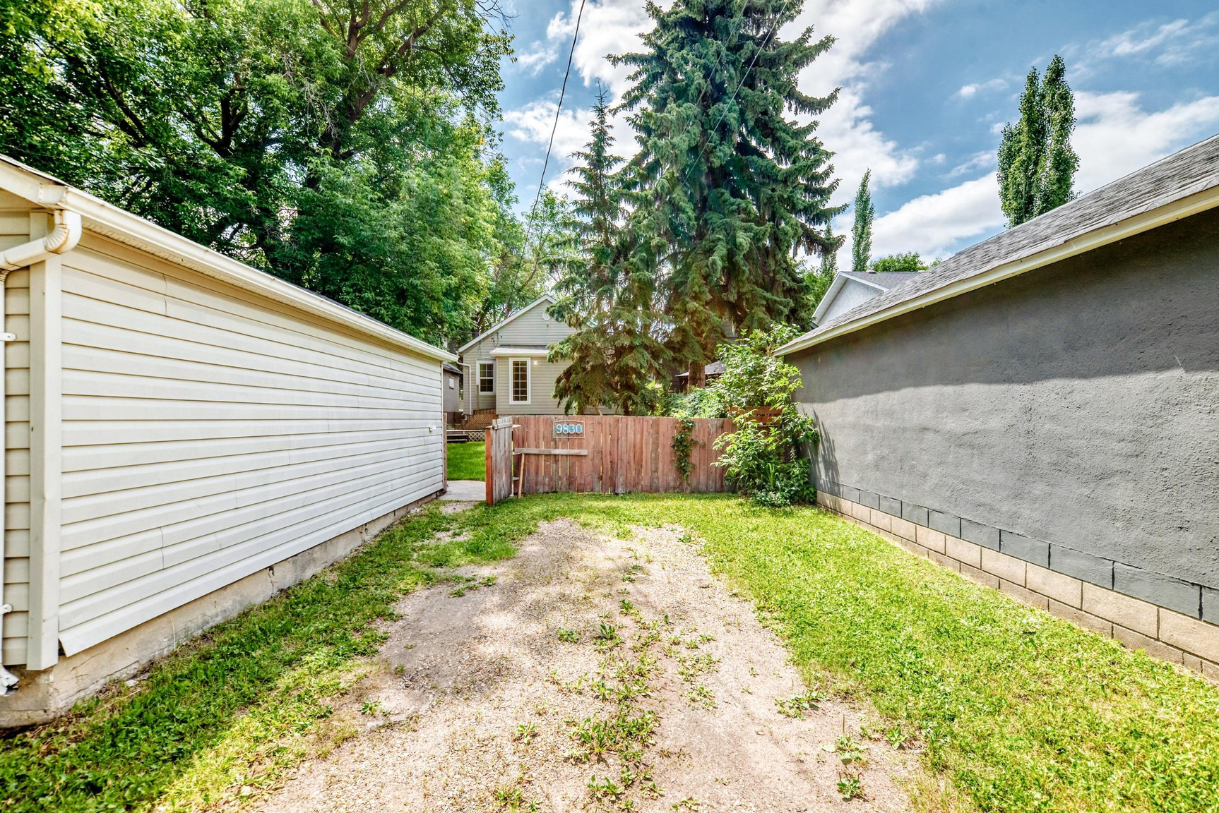 9830 78 Avenue - Photo 37