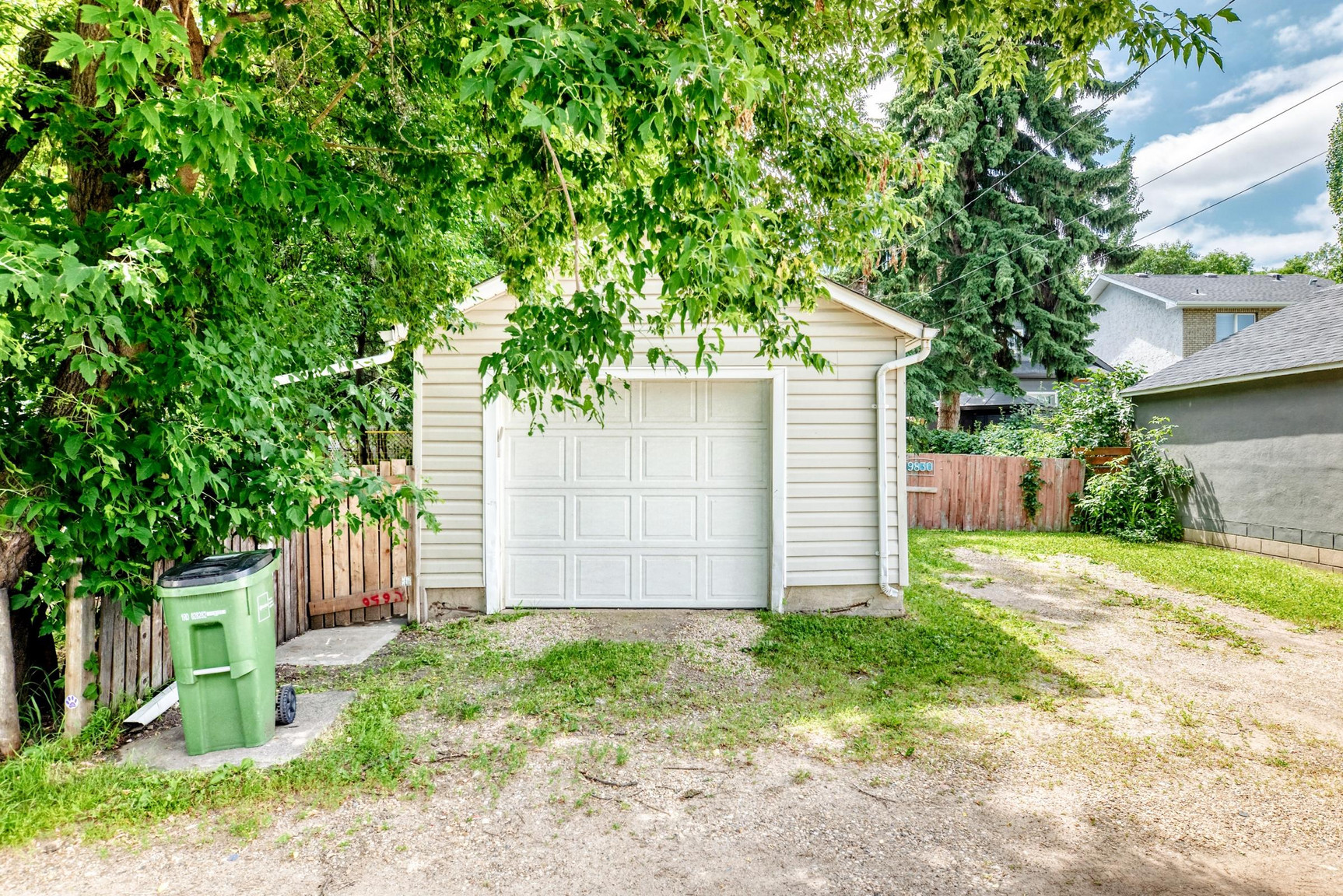 9830 78 Avenue - Photo 39