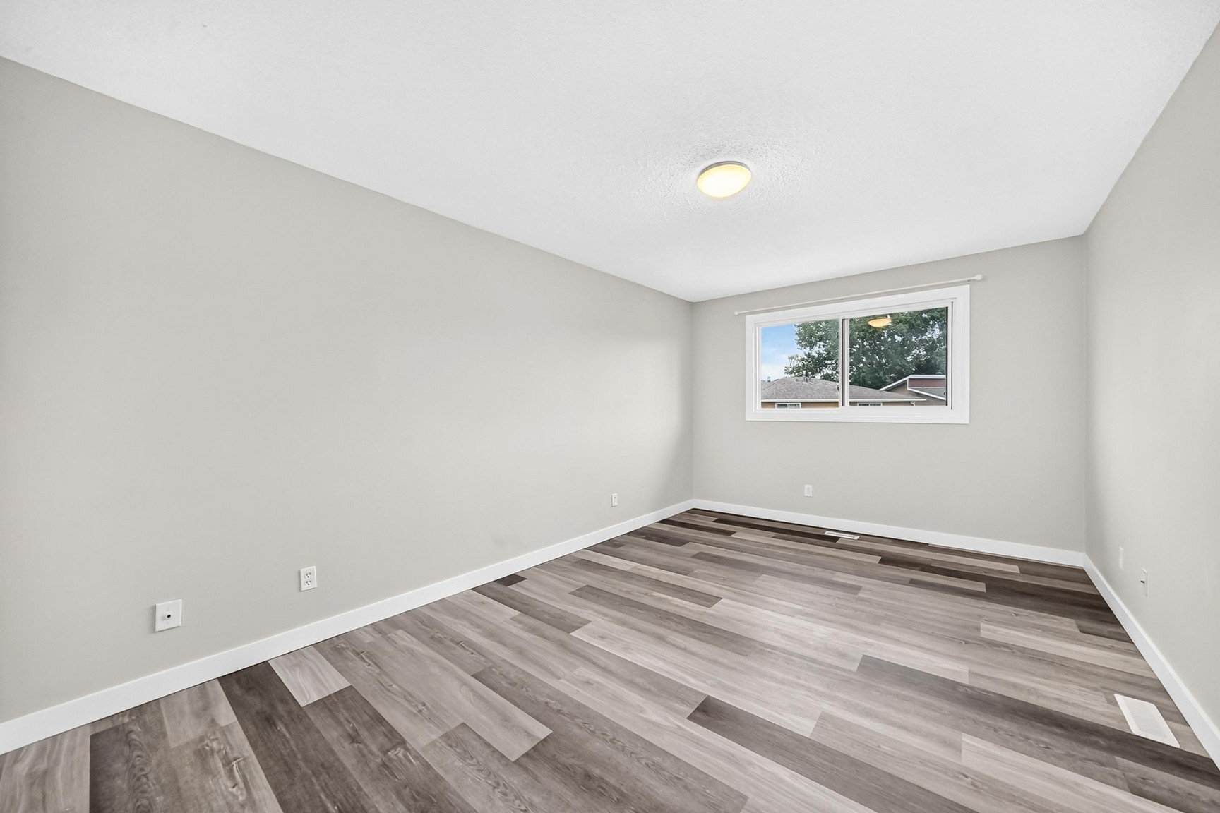 10650 158 Ave - Photo 66