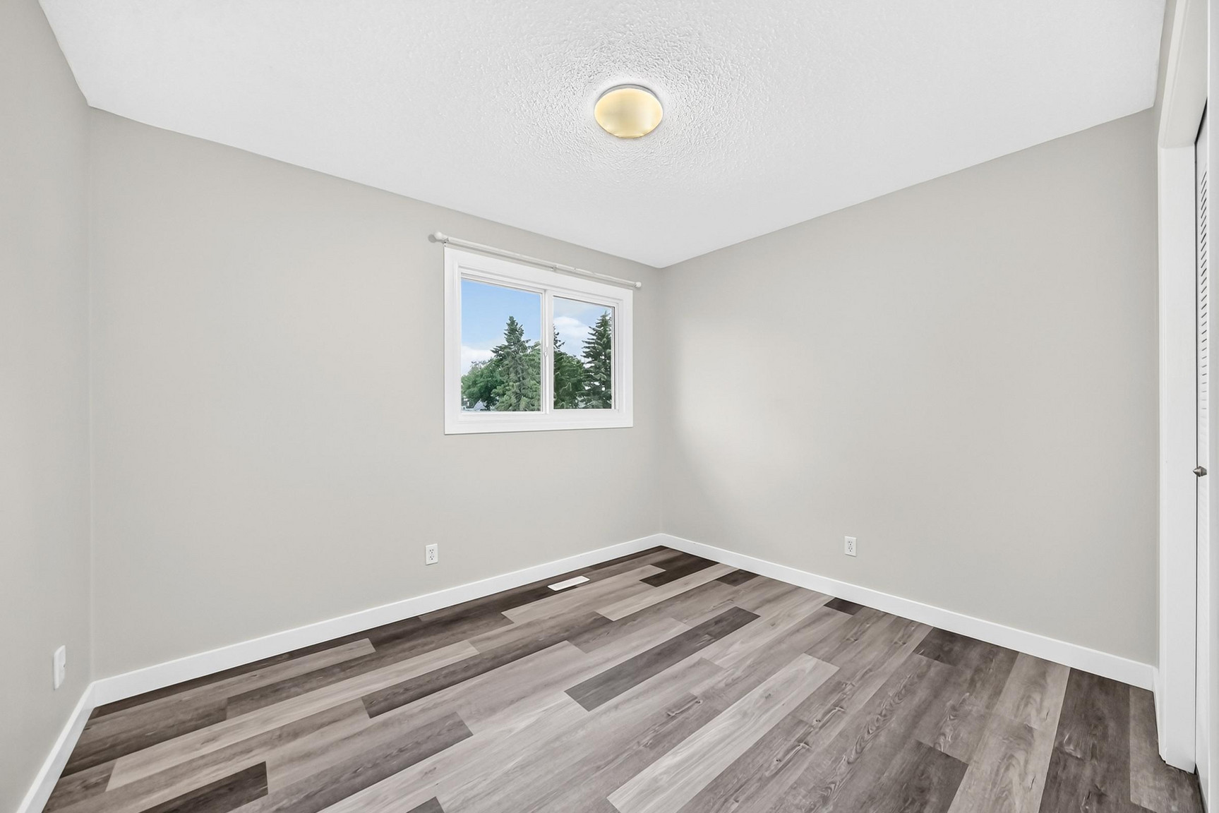 10650 158 Ave - Photo 48