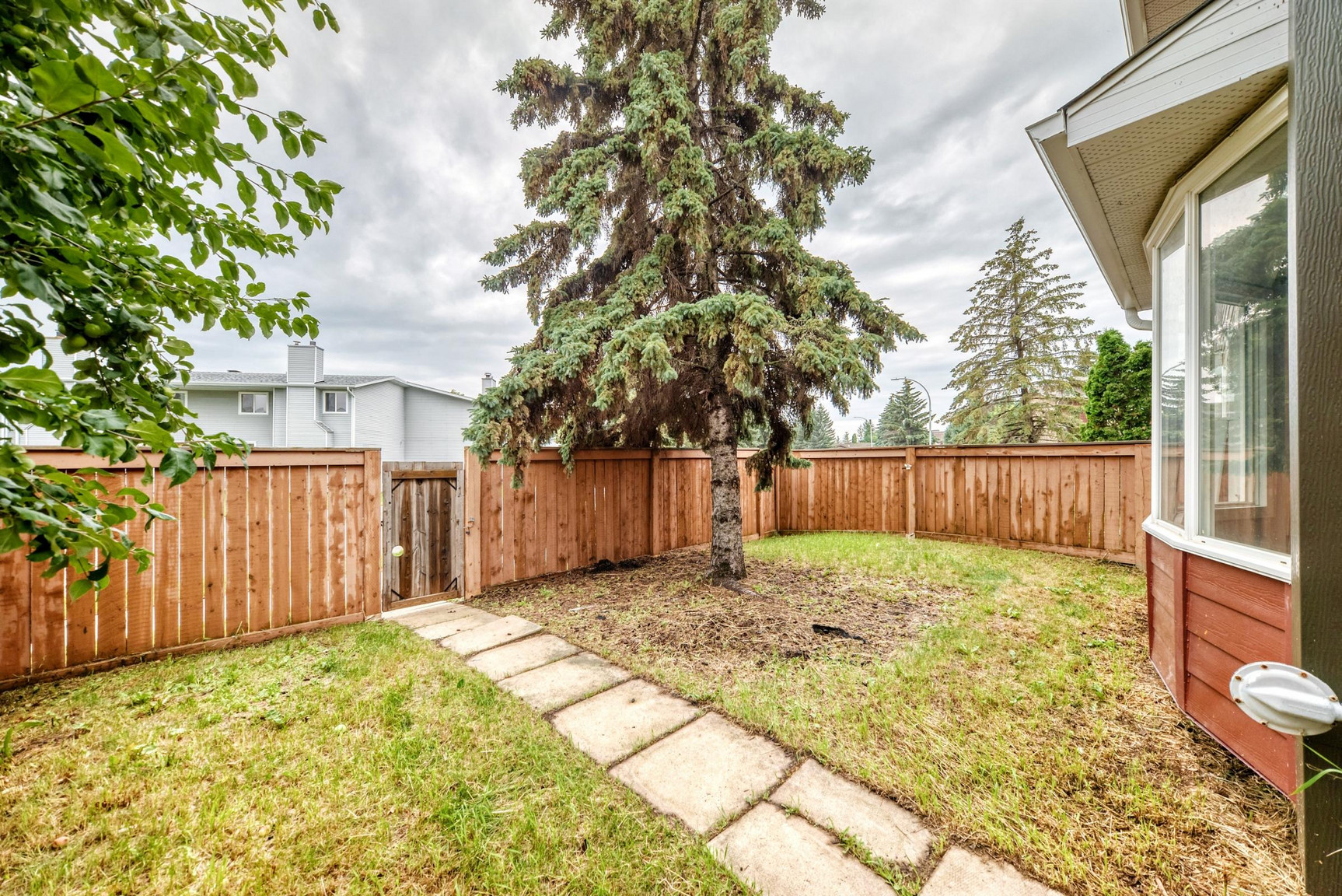 10650 158 Ave - Photo 24