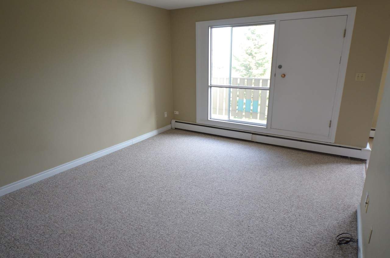 Maple Leaf Court - Photo 20