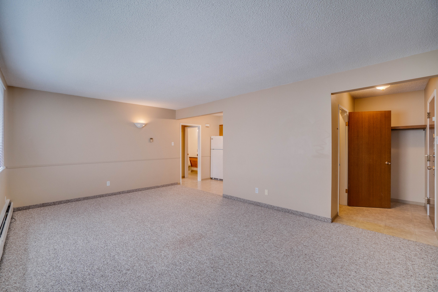 Villa Grande Apartments - Photo 3