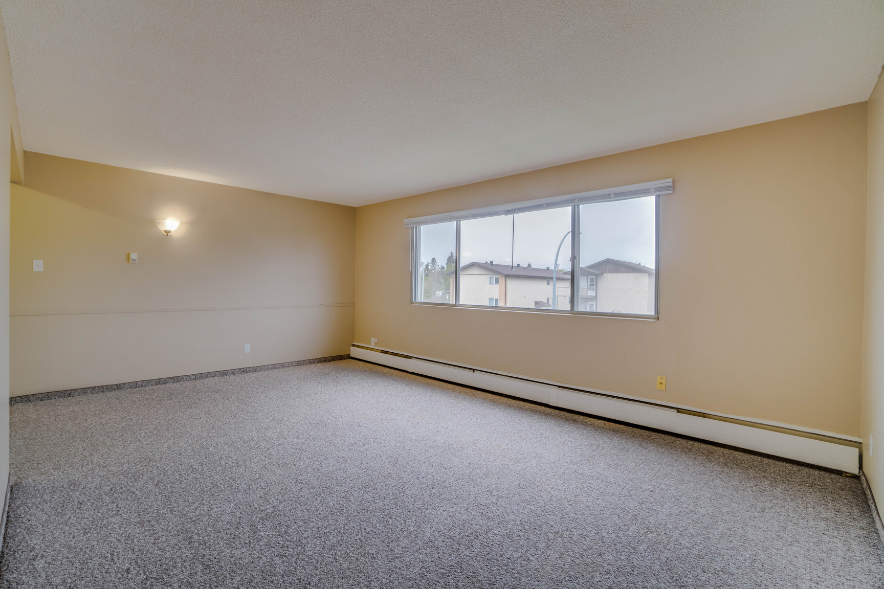 Villa Grande Apartments - Photo 12