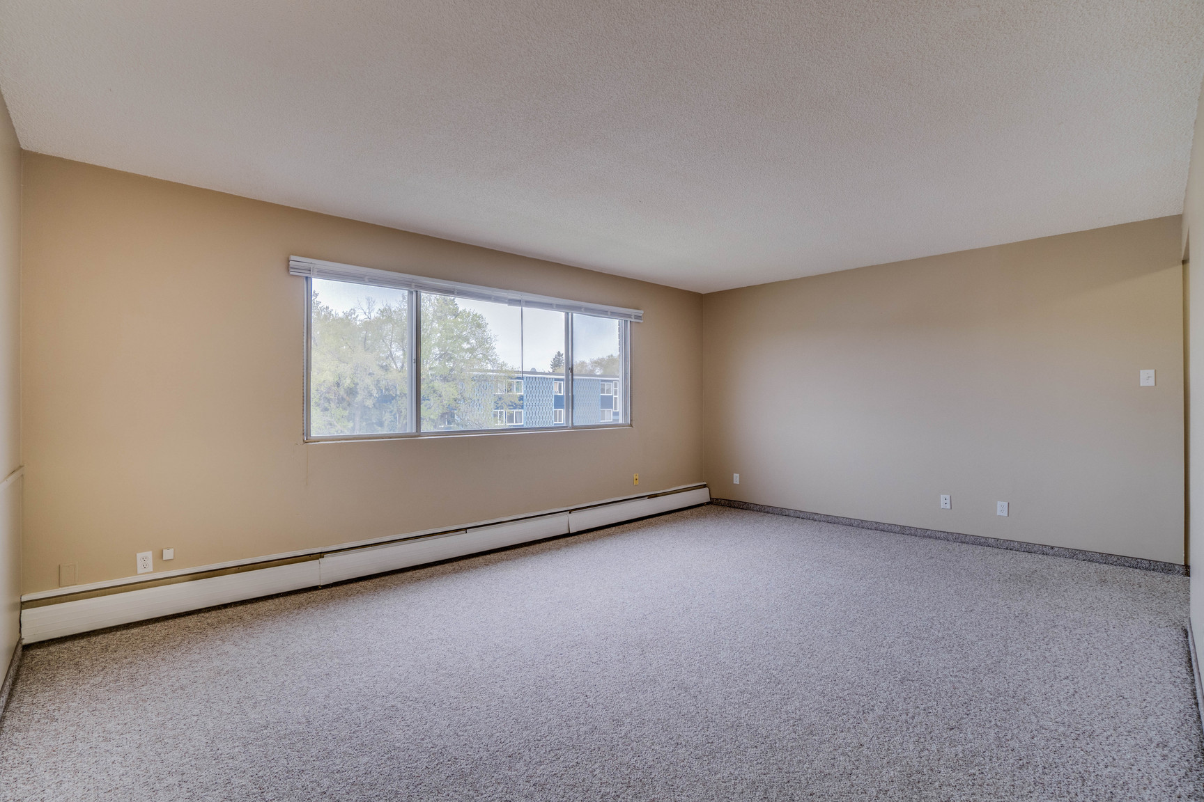 Villa Grande Apartments - Photo 15