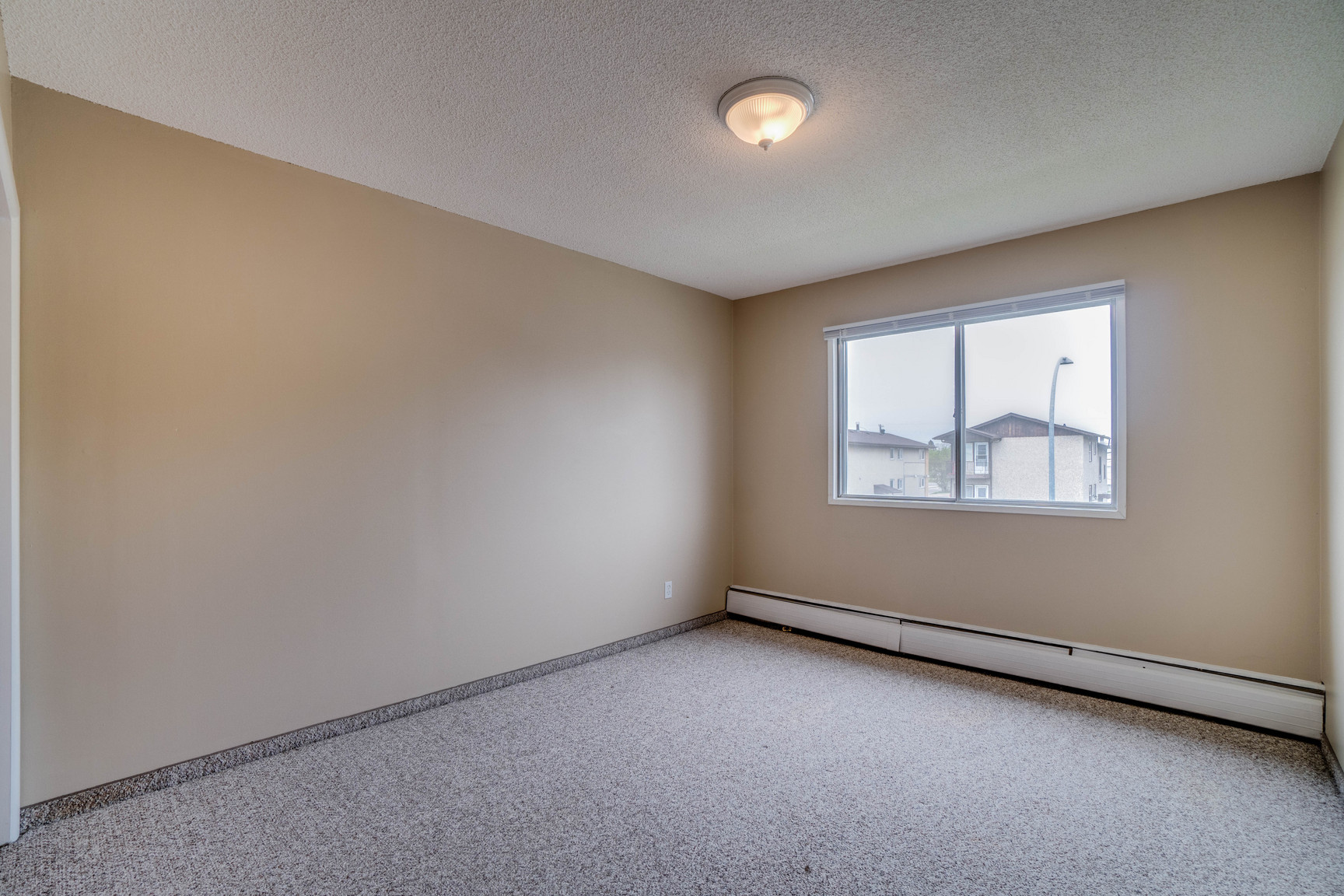 Villa Grande Apartments - Photo 18