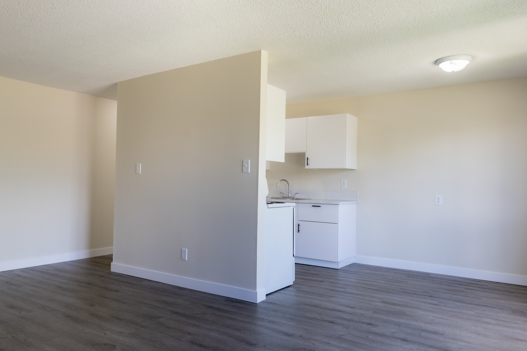 Millcrest Apartments - Photo 3
