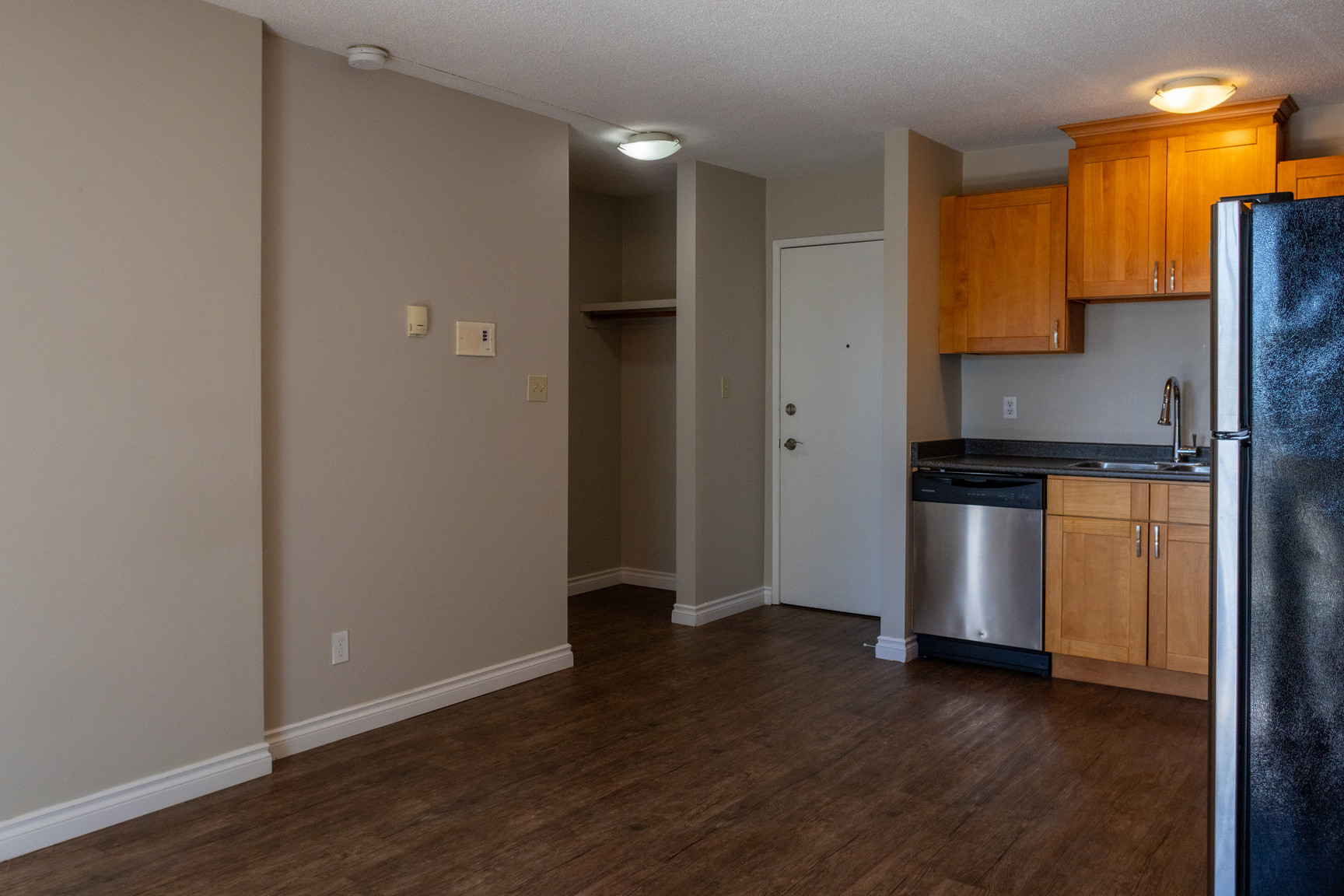 Maple Leaf Court - Photo 6