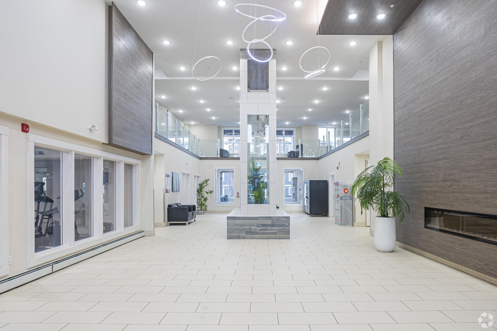 Skyview Apartments - Photo 4