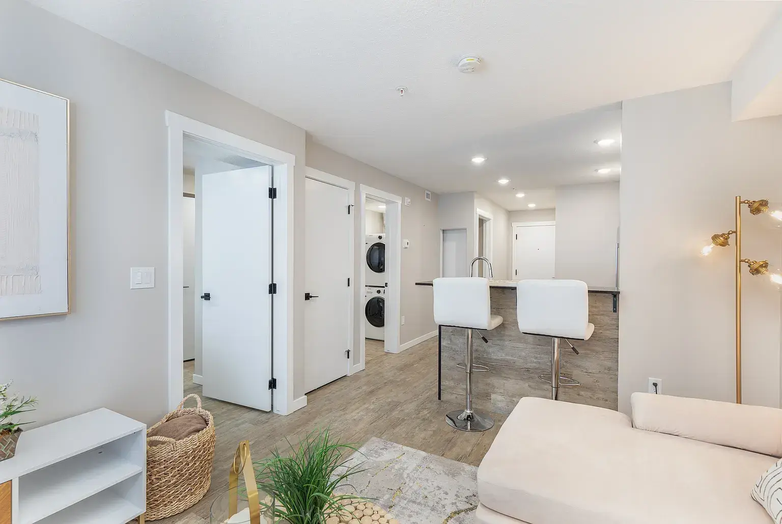 Skyview Apartments - Photo 9