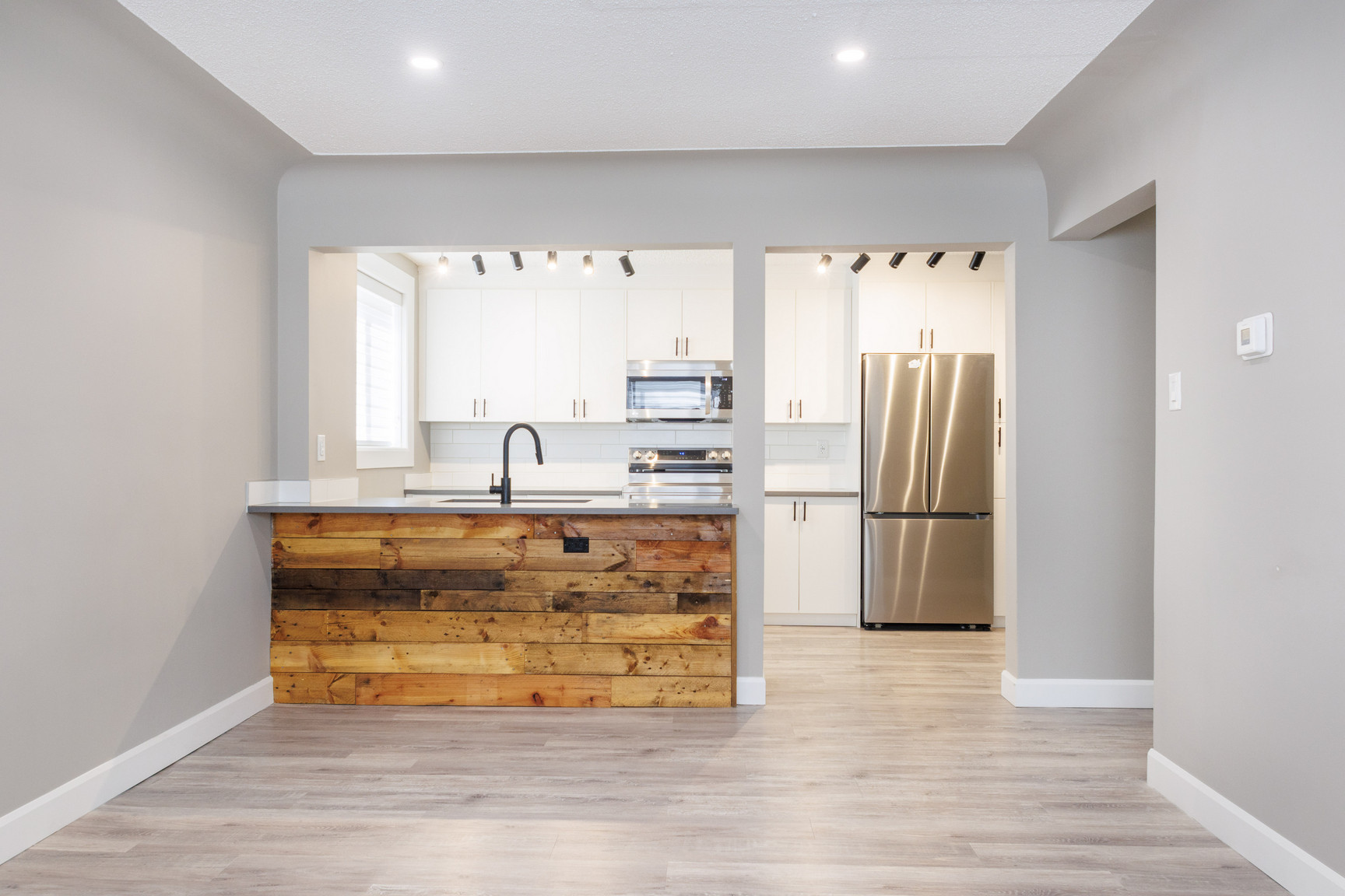 Tuscany Villa Apartments Downtown Edmonton - Photo 19