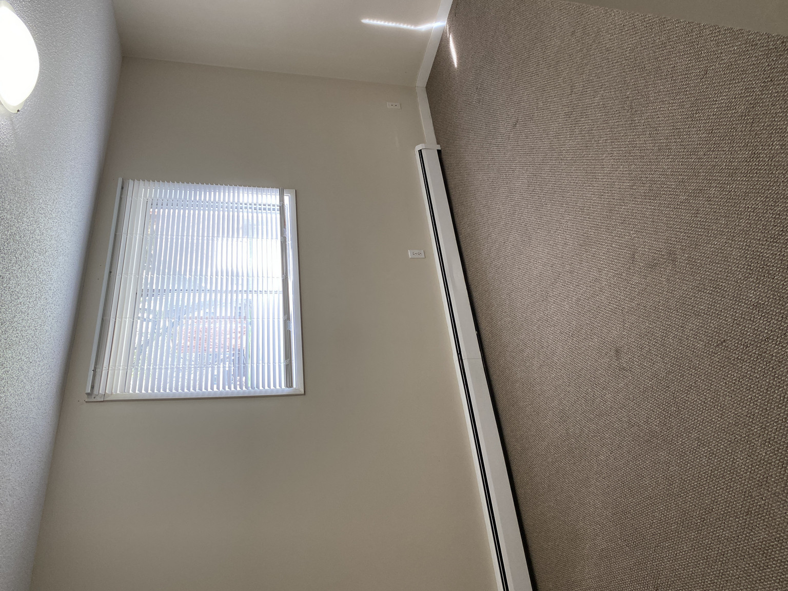 Glenmore Manor - 1 Month Free! - Photo 7