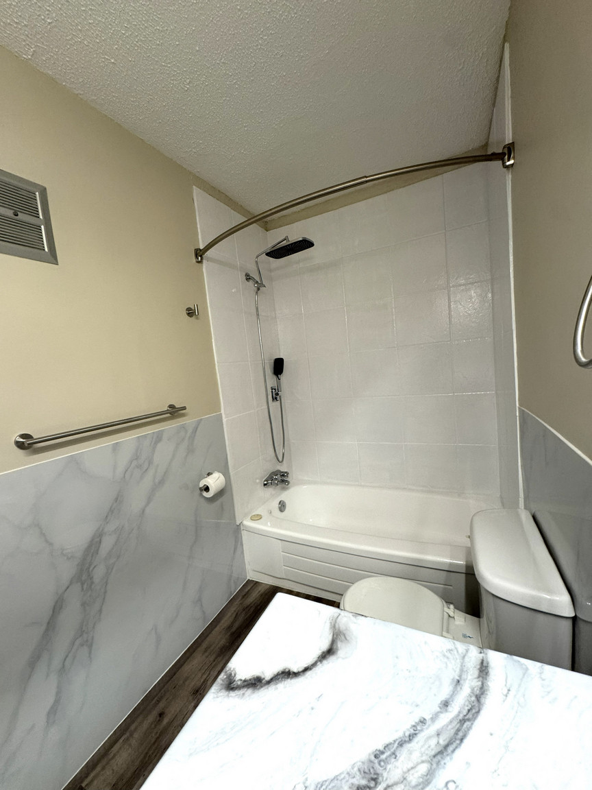 Chrysalis Apartments - Up to 2-Months Free! - Photo 12