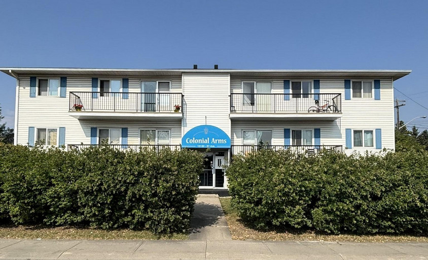 Colonial Arms Apartments