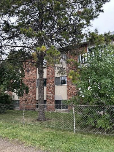 SF232 | 3607 118 Avenue NW | Multiple Units Available | 1 MONTH FREE