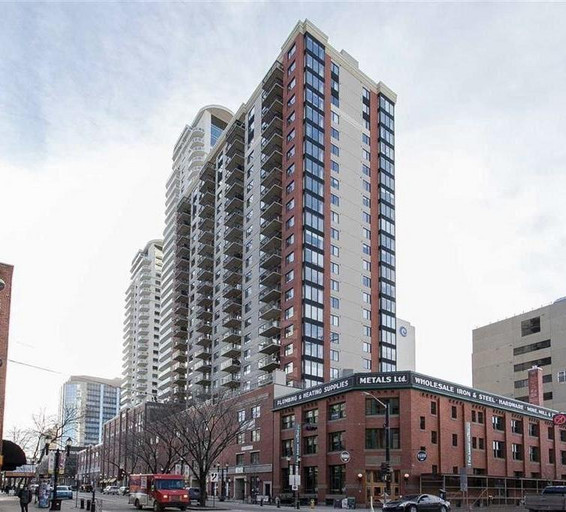 1 Month Free Rent | Luxury 17th-Floor Condo – Downtown Edmonton | 2 Bed 1 Bath at The Century (SF34)