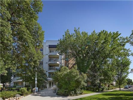 Holyrood Boulevard - Photo 3