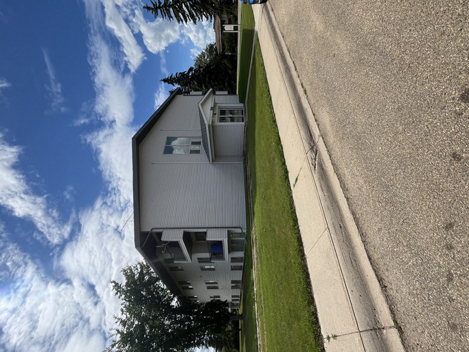 McKenna Manor