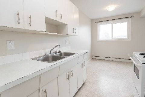 Rainier Suites - Photo 15