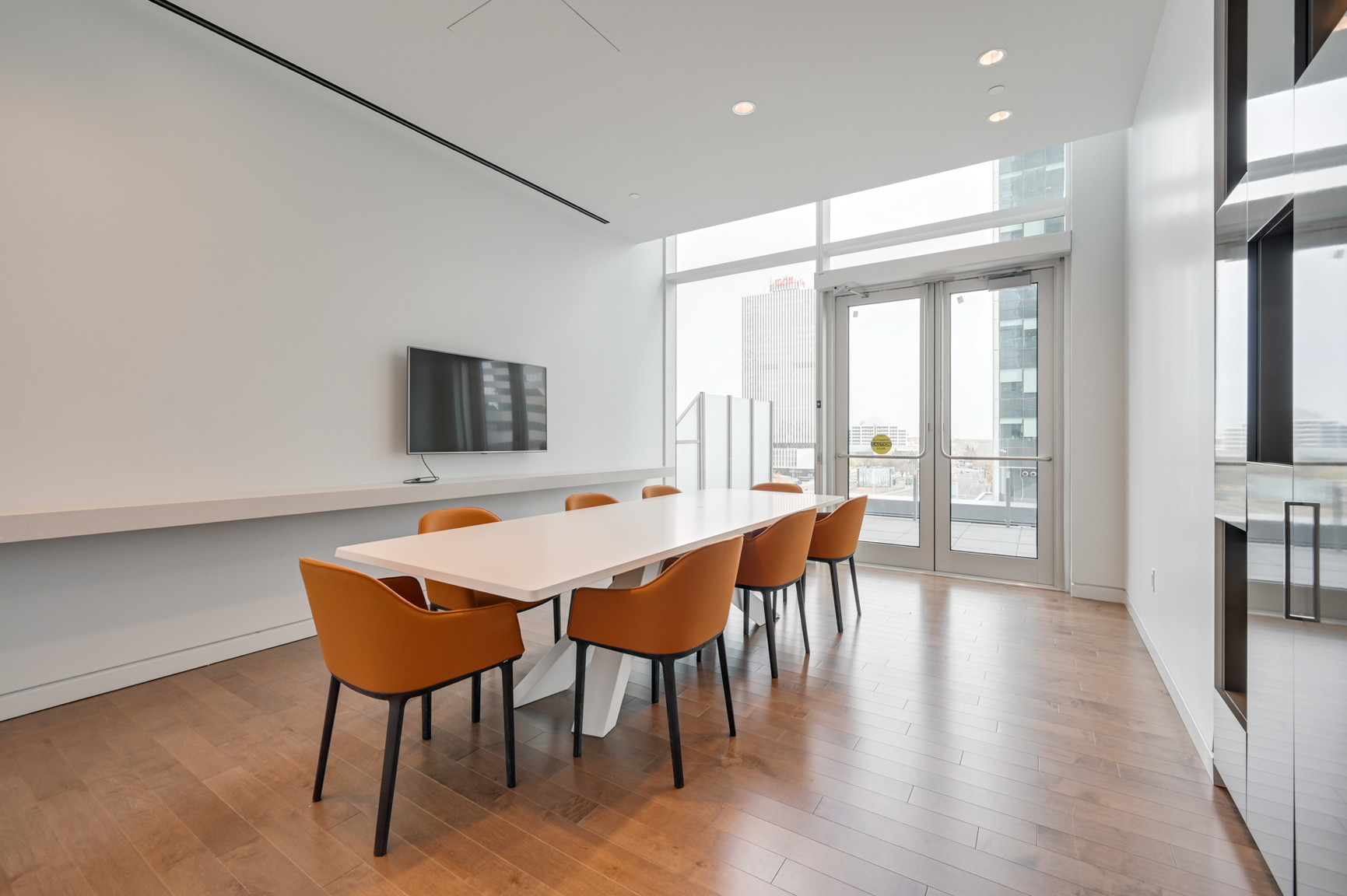 Legends Private Residences - Photo 86