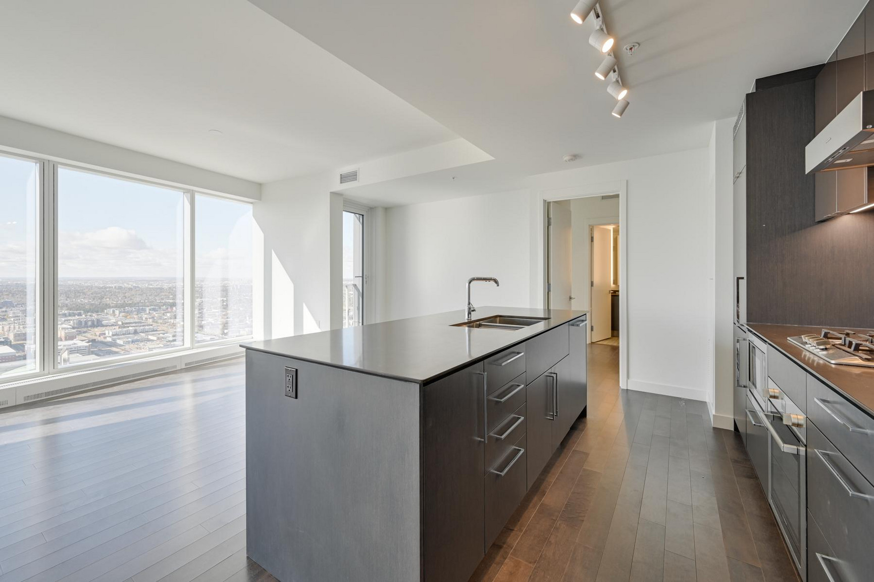 Legends Private Residences - Photo 70