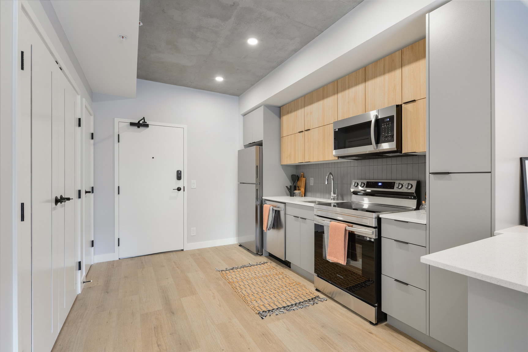 ONE12 Furnished and Unfurnished Suites - Photo 14