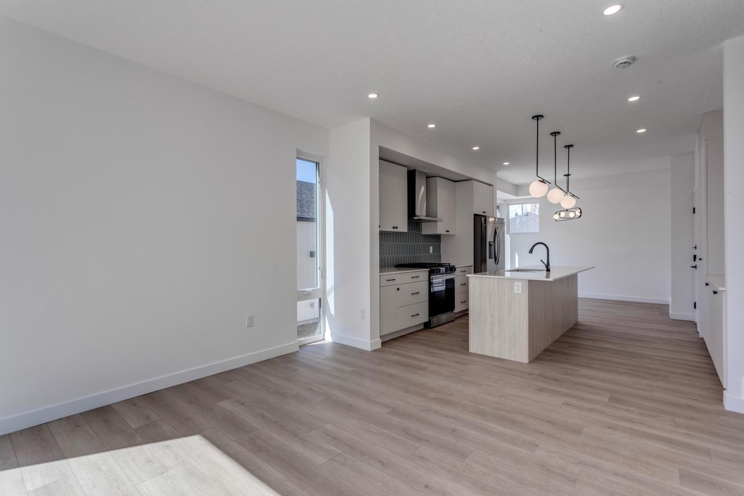 Glenora 8 Plex - Photo 3