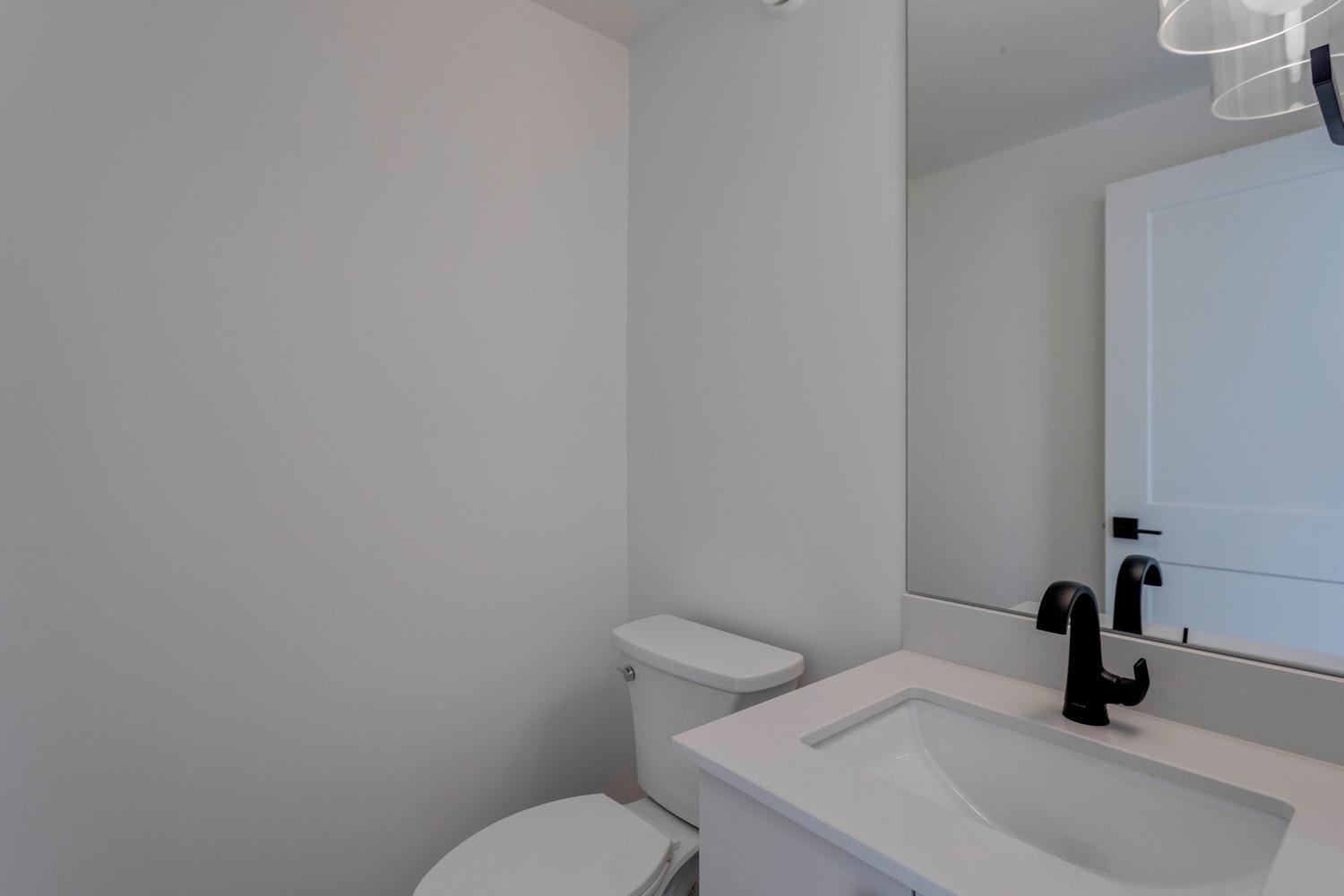 Glenora 8 Plex - Photo 14