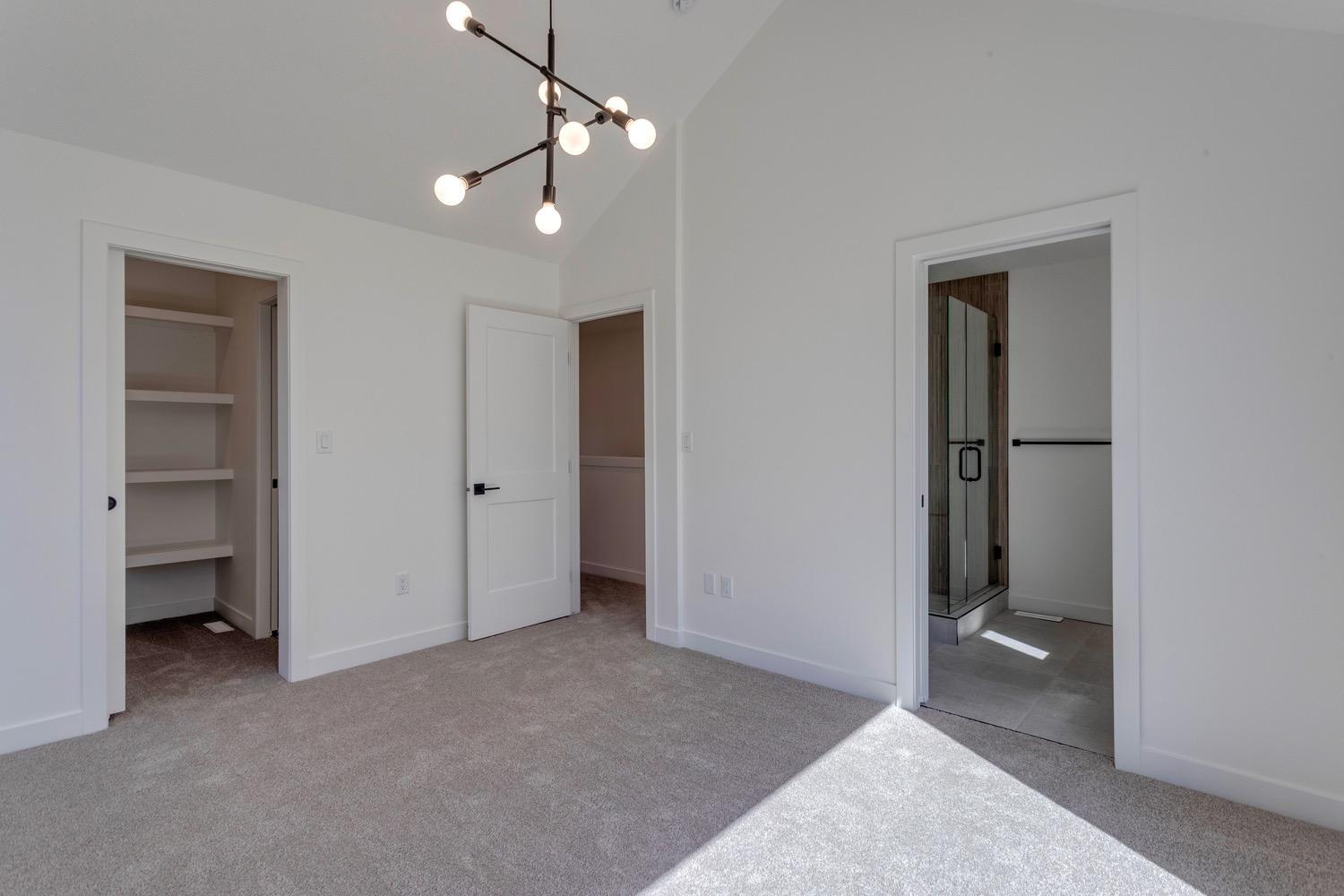 Glenora 8 Plex - Photo 18